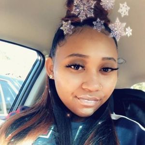 Meet your Posher, Ariana